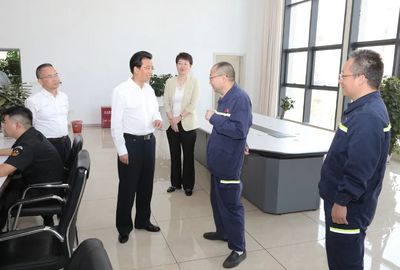 張定超在走訪慰問專家人才時強調(diào) 堅持把人才作為高質(zhì)量發(fā)展的第一資源 為幸福六盤水現(xiàn)代化建設(shè)提供智力支撐